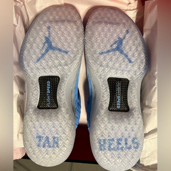 Nike Air Jordan 32 “UNC” size 13 - Picture 5 of 8
